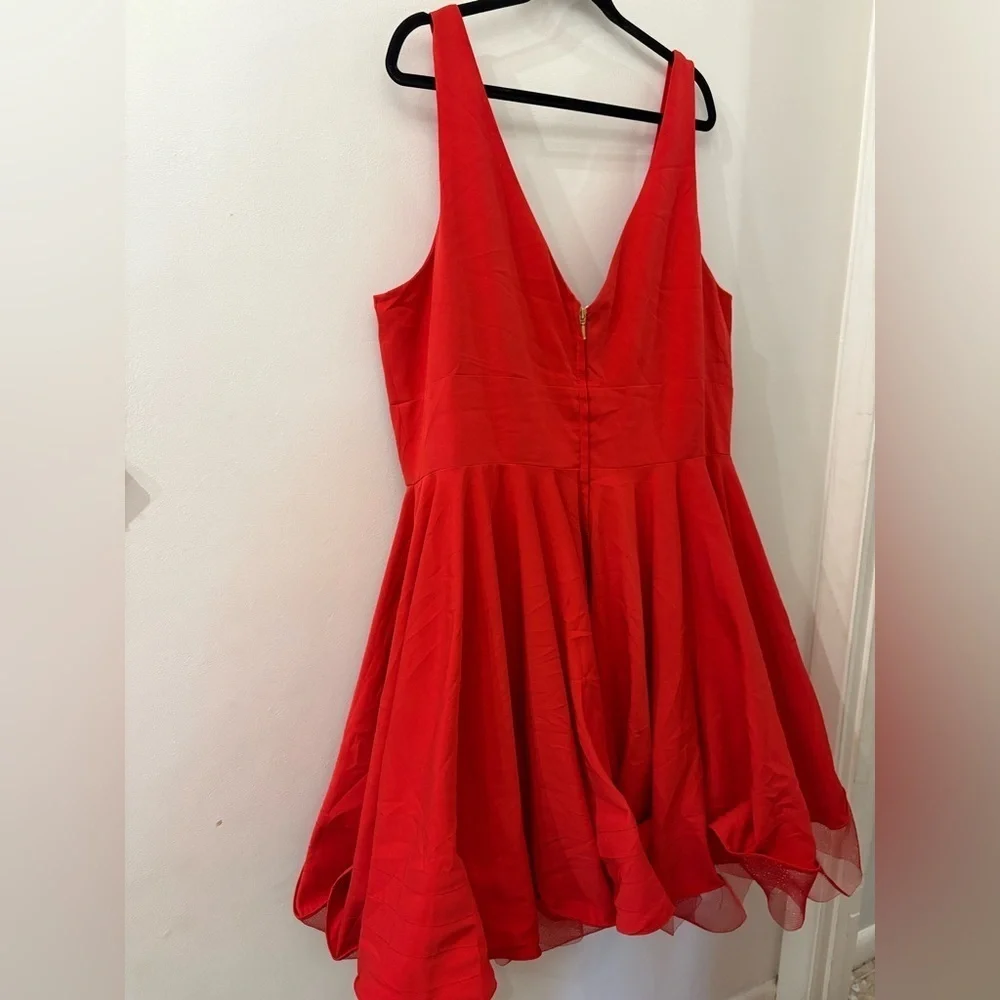 Mac Duggal Vibrant Red Dress - women’s size 22 - a-line - zip closure
